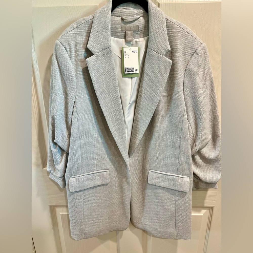 NWT H&M Blazer Size L .. Light Gray